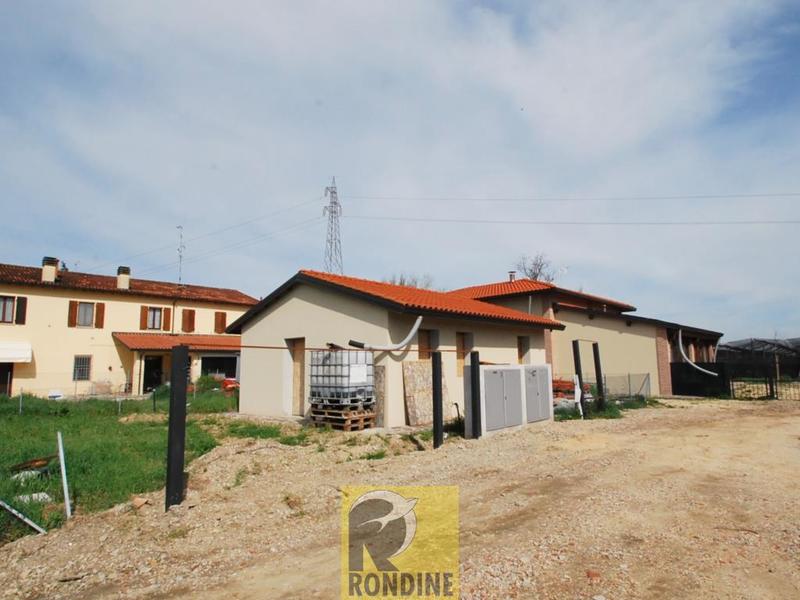 fotografie - Casa Indipendente Faenza (RA) Campagna Valle 